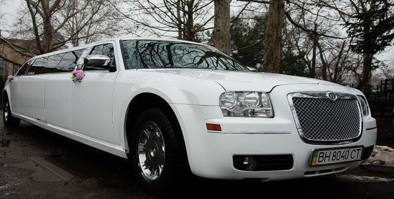 Chrysler 300C limousine